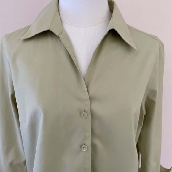 Vintage Talbots Wrinkle Resistant Button Down Blouse Size 8 Sage Green Luxury - Picture 5 of 12